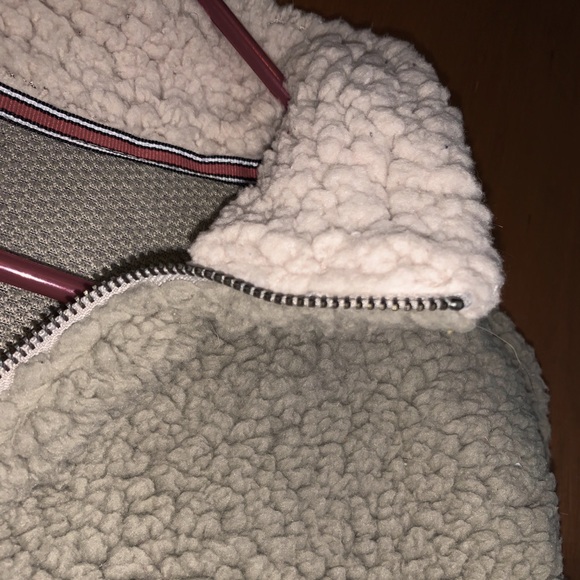 Oversized beige Sherpa sweater - Picture 1 of 2